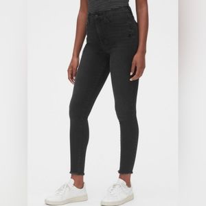 GAP High-Rise Favorite Jeggings